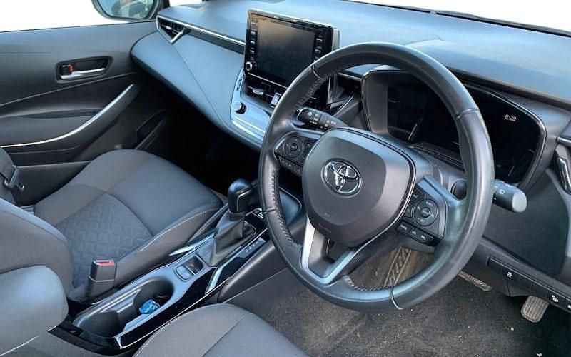 Used Toyota Corolla Sport 122 HP (89 kW) 2021 Black Estate