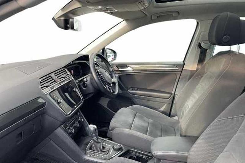 Used VW Tiguan SEL 190 HP (139 kW) 2019 Silver SUV