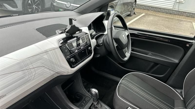 Image 2/4