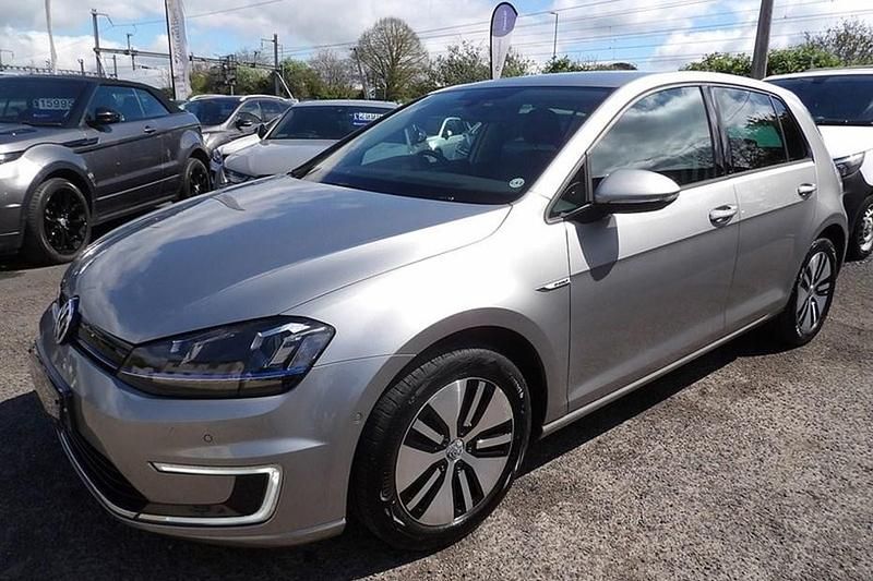 Silver Used 2015 VW e-Golf Hatchback | £7,495 - Image 1/1