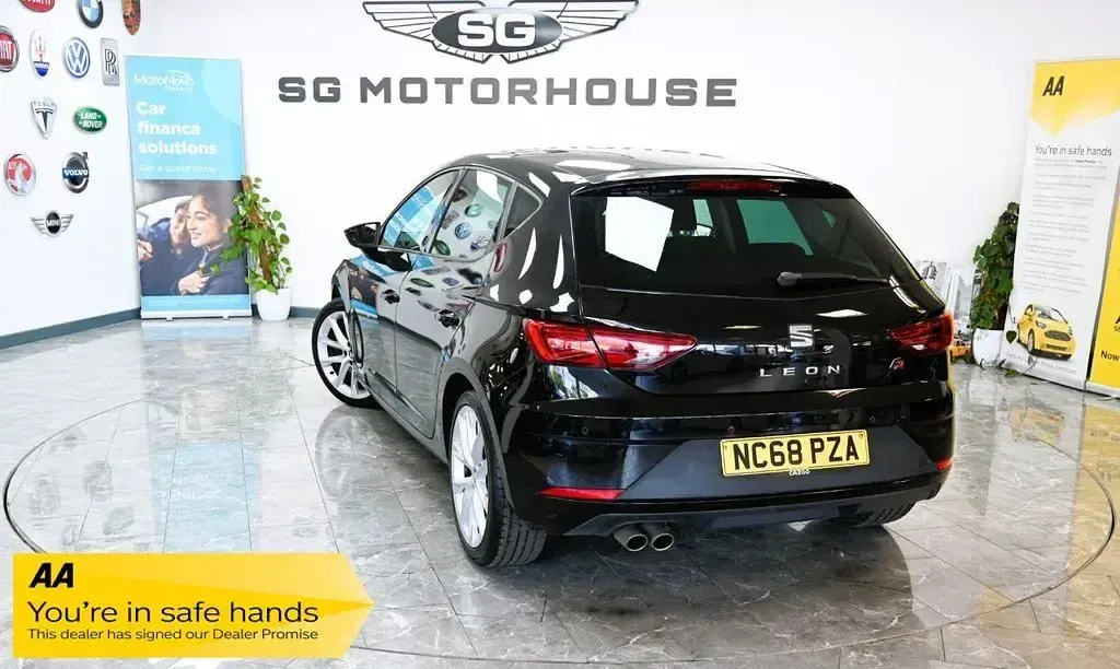 Used Seat Leon FR Sport 130 HP (95 kW) 2019 Black Hatchback