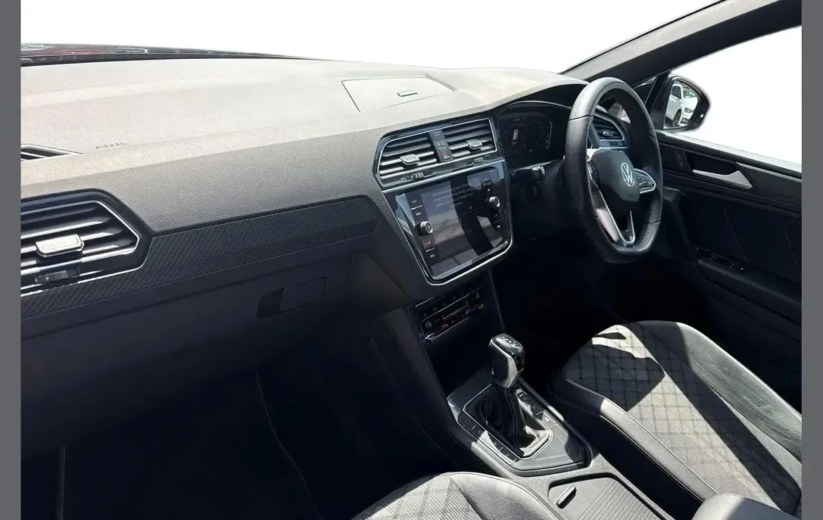 Used VW Tiguan R-line Edition 150 HP (110 kW) 2023 Black SUV