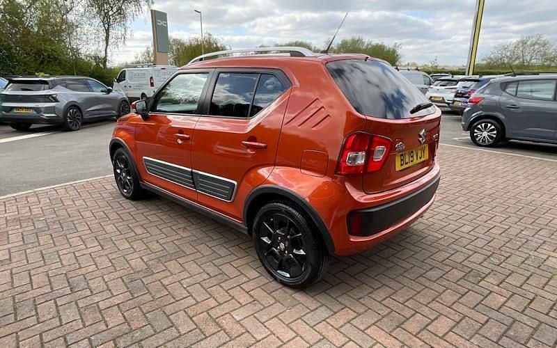 Usado Suzuki Ignis SZ5 90 HP (66 kW) 2020 SUV