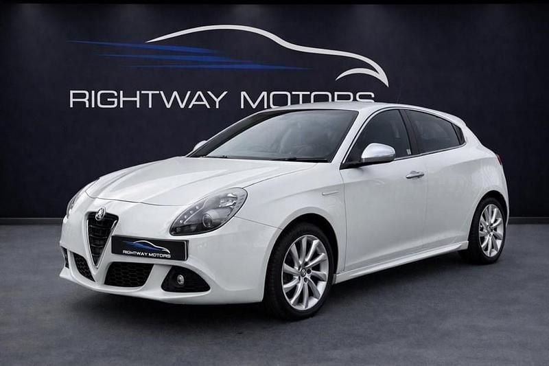 Used Alfa Romeo Giulietta Veloce 170 HP (125 kW) 2012 White Hatchback