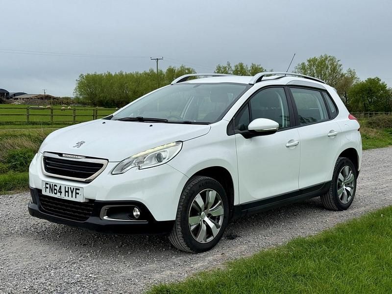Used Peugeot 208 Allure 2014 White Hatchback