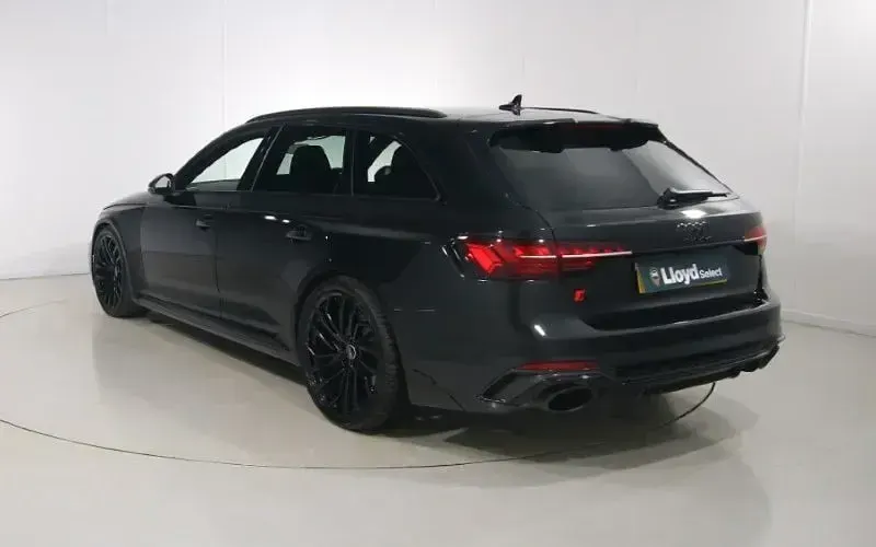 Used Audi RS4 Advanced 450 HP (330 kW) 2023 Black Estate