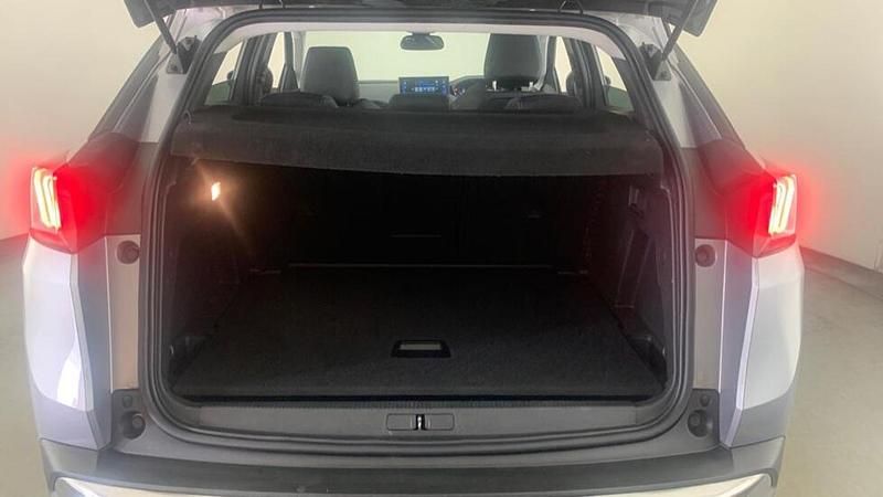 Used Peugeot 3008 Allure Premium 129 HP (94 kW) 2022 Grey SUV