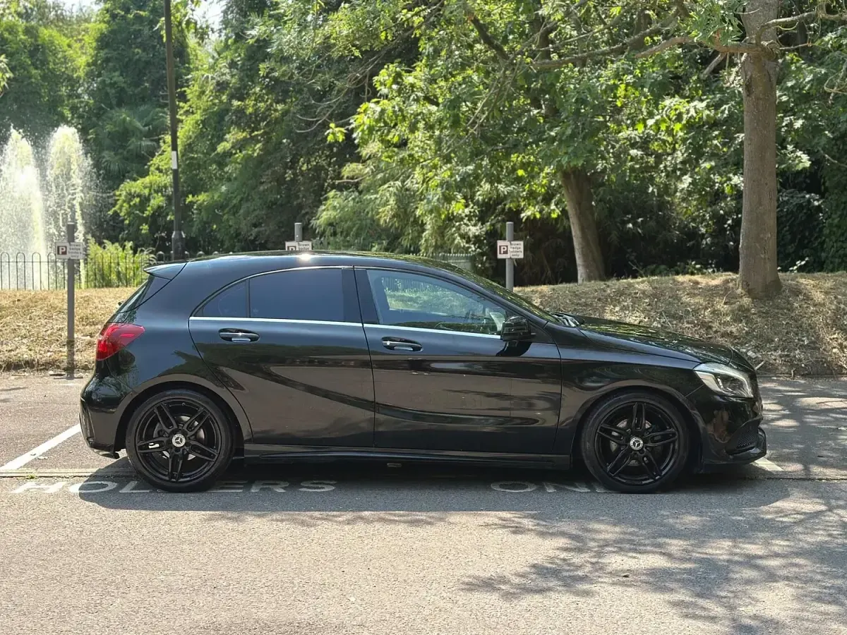Used Mercedes A180 AMG Line Premium 2016 Black Hatchback
