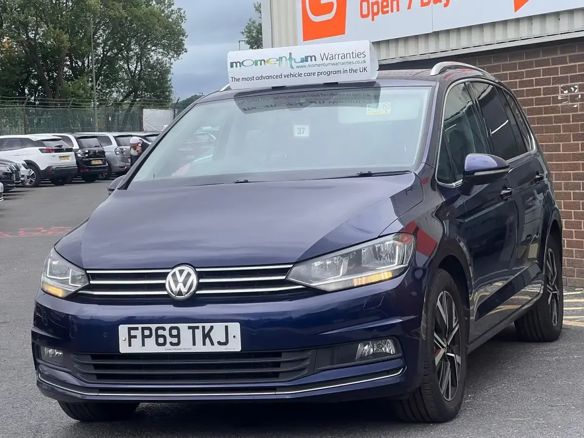 Used VW Touran SEL 150 HP (110 kW) 2019 Blue MPV