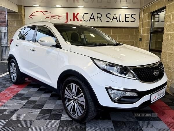 White Used 2015 Kia Sportage 3 SUV | £5,295 (Fair price) - Image 1/4