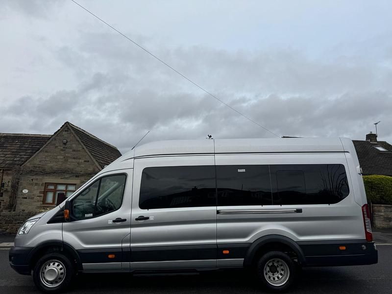 Begagnad Ford Transit Trend 155 HK (114 kW) 2018 Silver
