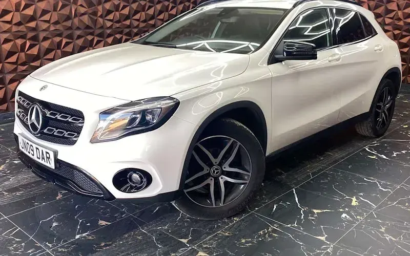 Used Mercedes GLA180 Urban 122 HP (89 kW) 2020 SUV