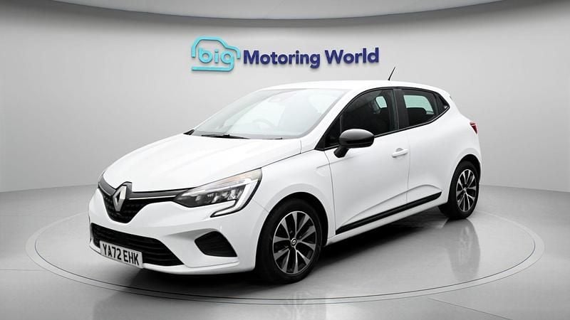 Used Renault Clio V Evolution 90 HP (66 kW) 2023 Hatchback