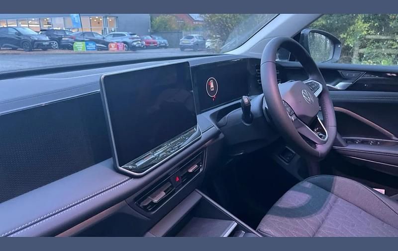 Used VW Tiguan Match 200 HP (147 kW) 2025 Black SUV