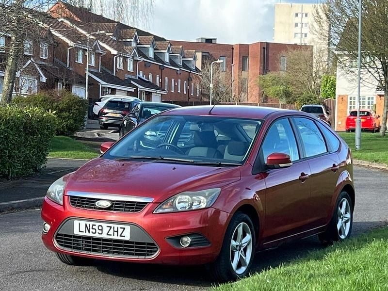 Used Ford Focus Zetec 2009 Red Hatchback