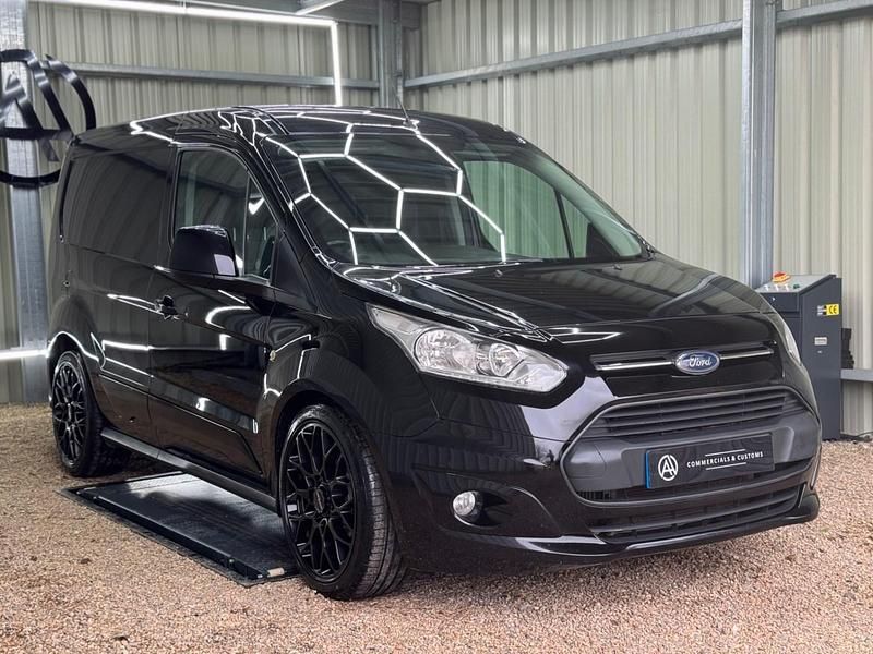 Used Ford Transit Connect Limited 120 HP (88 kW) 2017 Black MPV