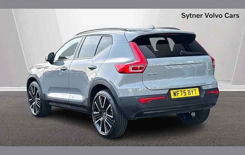 Used Volvo XC40 Ultra 161 HP (118 kW) 2025 Grey SUV