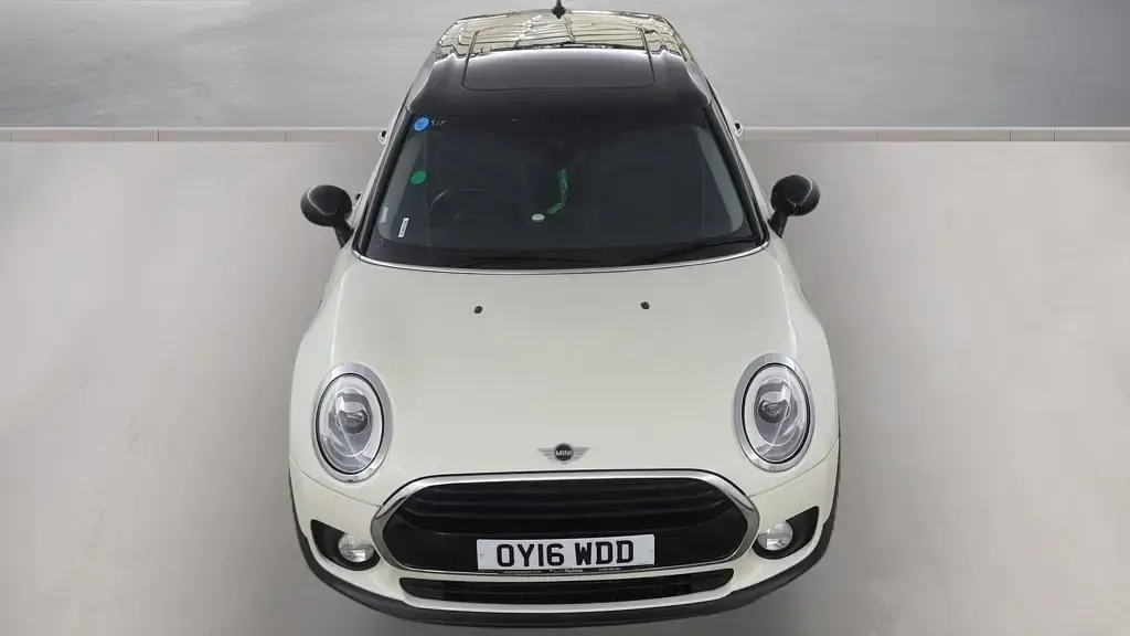 Used Mini Cooper Clubman 2016 White Estate