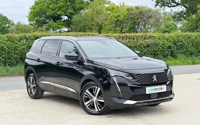 Second-hand Peugeot 5008 Allure Premium 131 CP (96 kW) 2022 SUV