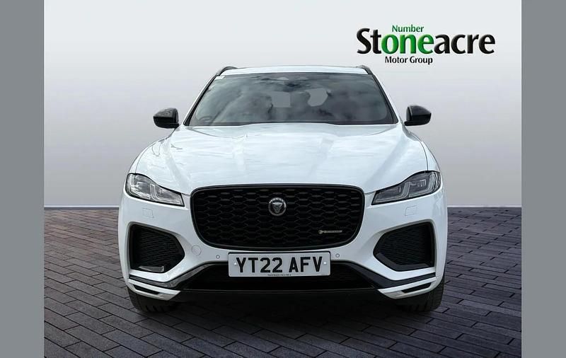 Begagnad Jaguar F-Pace R-Dynamic 200 HK (147 kW) 2022 Vit SUV