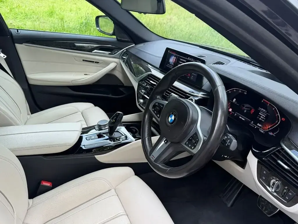 Used BMW 530 M Sport 265 HP (194 kW) 2019 Grey Estate