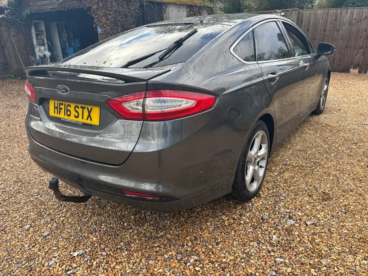 Used Ford Mondeo Titanium 150 HP (110 kW) 2016 Grey Hatchback