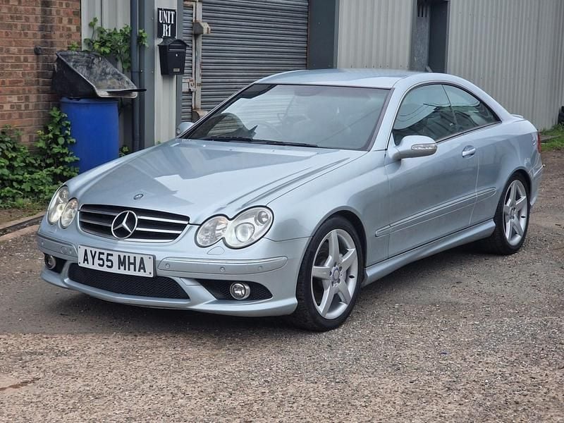 Used Mercedes CLK320 2005 Silver Coupe