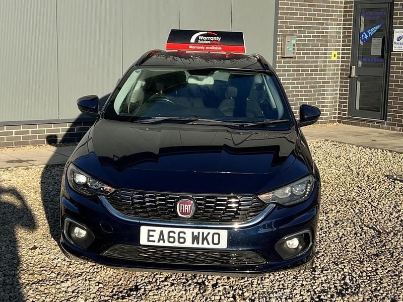 Used Fiat Tipo Lounge 120 HP (88 kW) 2016 Blue Estate
