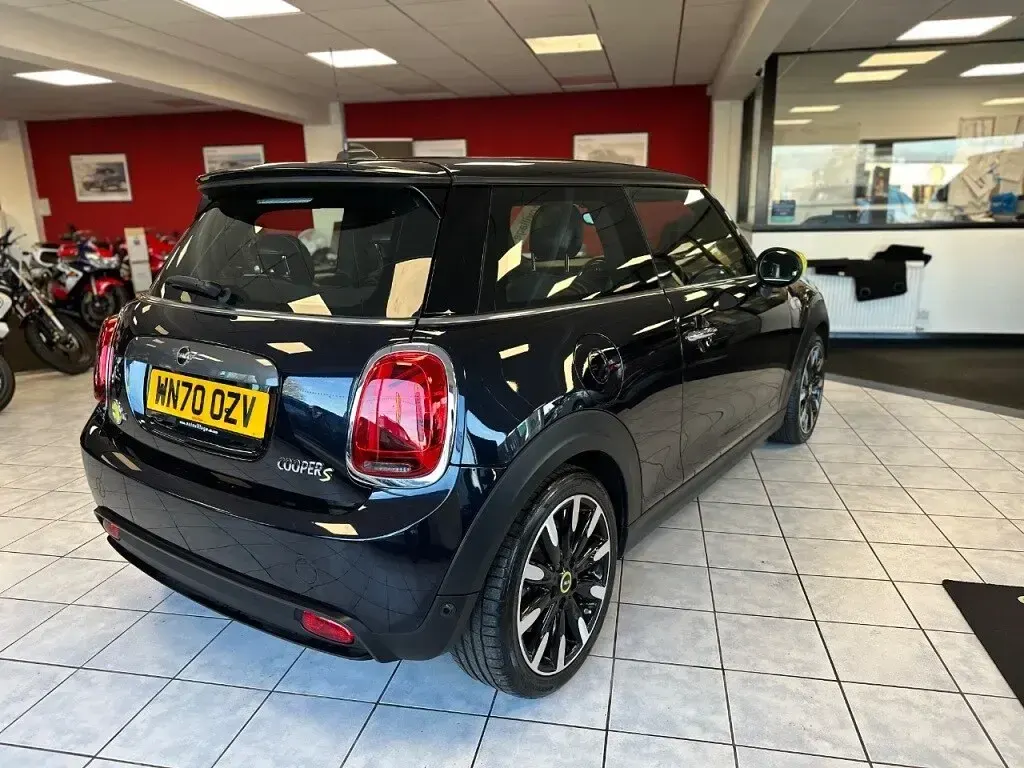 Used Mini Cooper S Hatch 135 kW (184 HP) 2020 Blue/black Hatchback