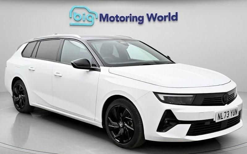 Second-hand Vauxhall Astra 131 CP (96 kW) 2026 Break