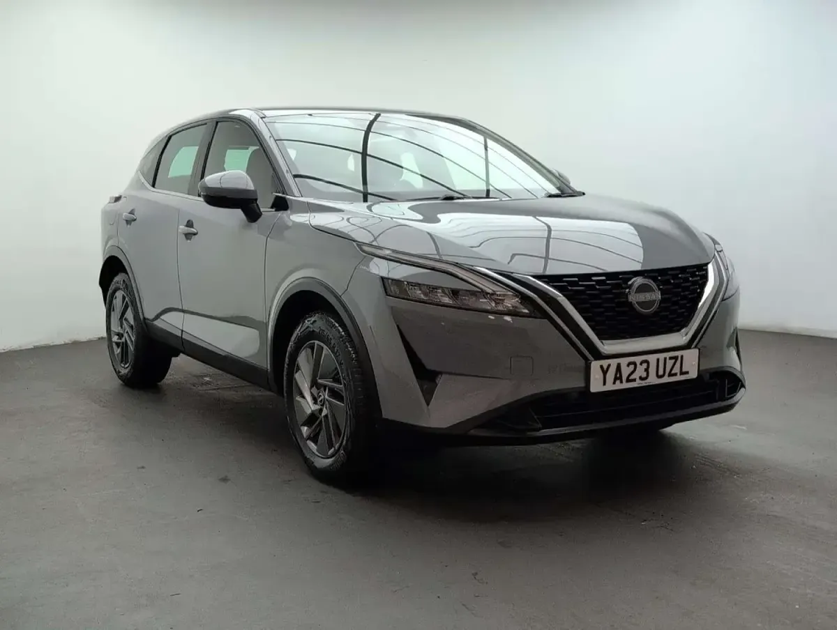 Used Nissan Qashqai Acenta Premium 140 HP (102 kW) 2023 Grey SUV