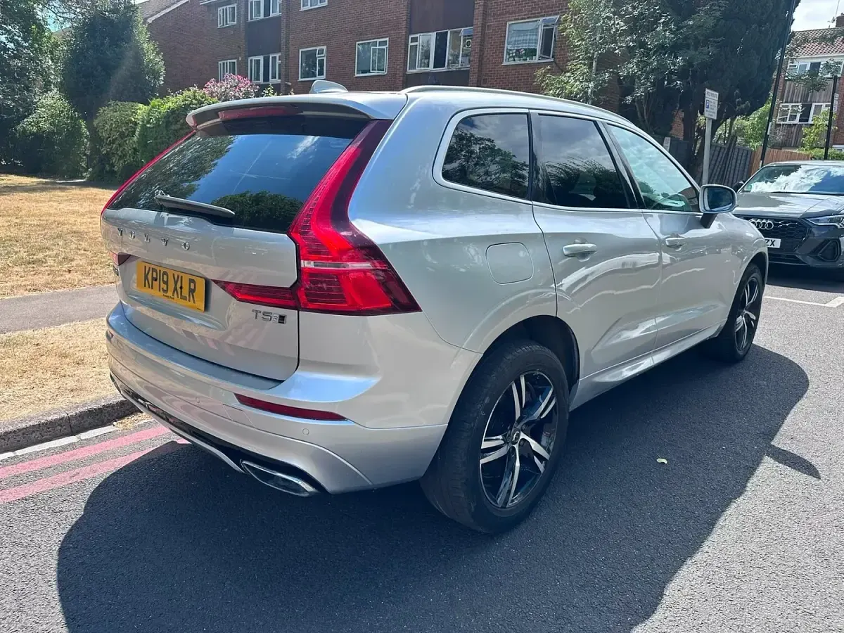 Used Volvo XC60 R-Design 2019 Silver SUV