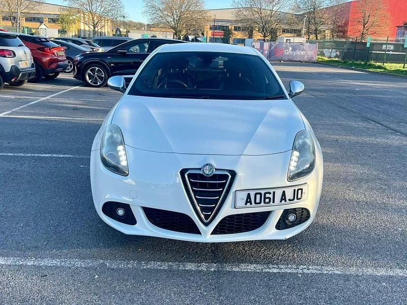 Used Alfa Romeo Giulietta Veloce 2012 White Hatchback