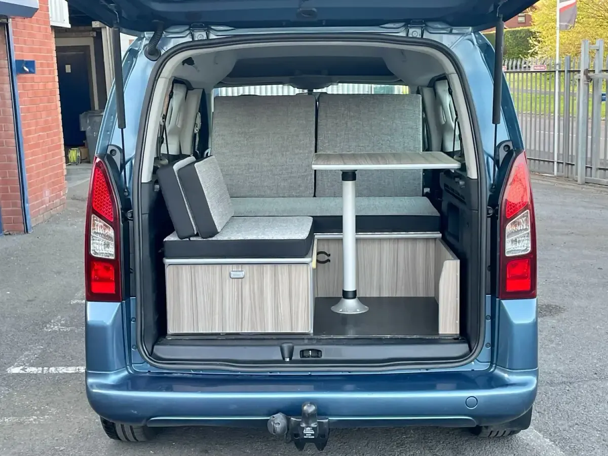 Gebraucht Peugeot Partner Tepee Active 2018 Grau Van / Kleinbus