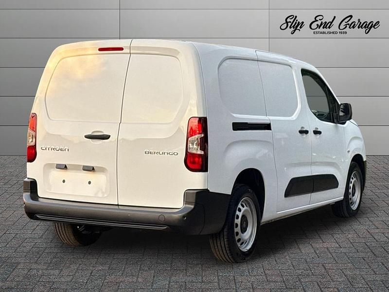 New Citroën Berlingo 100 HP (73 kW) 2026 White MPV