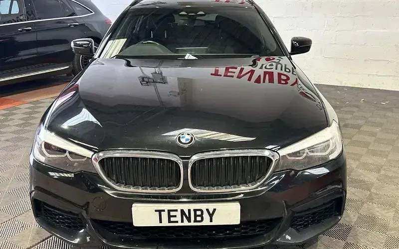 Used BMW 520 M Sport 190 HP (139 kW) 2019 Black Estate