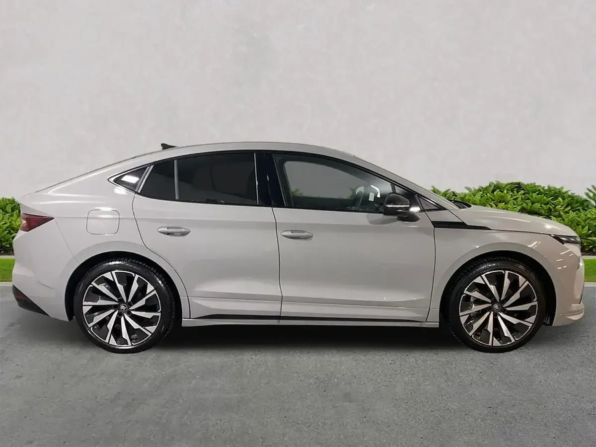 Used Skoda Enyaq iV SportLine 210 kW (286 HP) 2025 Grey SUV