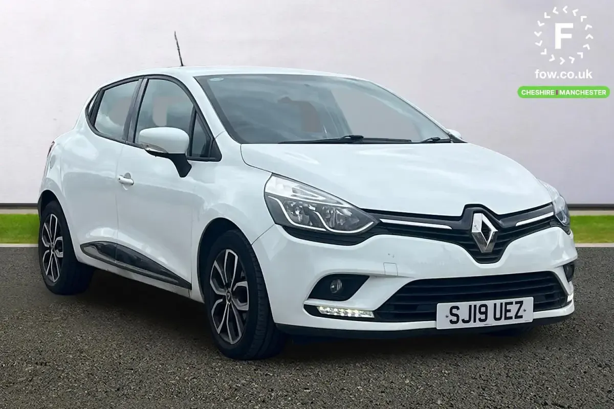 Used Renault Clio Play 76 HP (55 kW) 2019 Hatchback