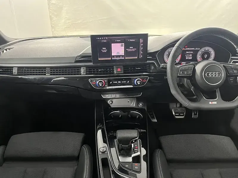 Used Audi A4 Black Edition 204 HP (150 kW) 2024 Blue Estate