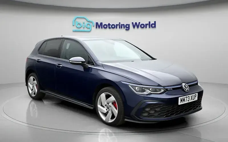 Second-hand VW Golf VIII GTE 245 CP (180 kW) 2023 Albastru Hatchback