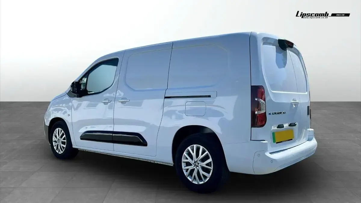Used Fiat e-Doblò 98 kW (134 HP) 2026 White MPV