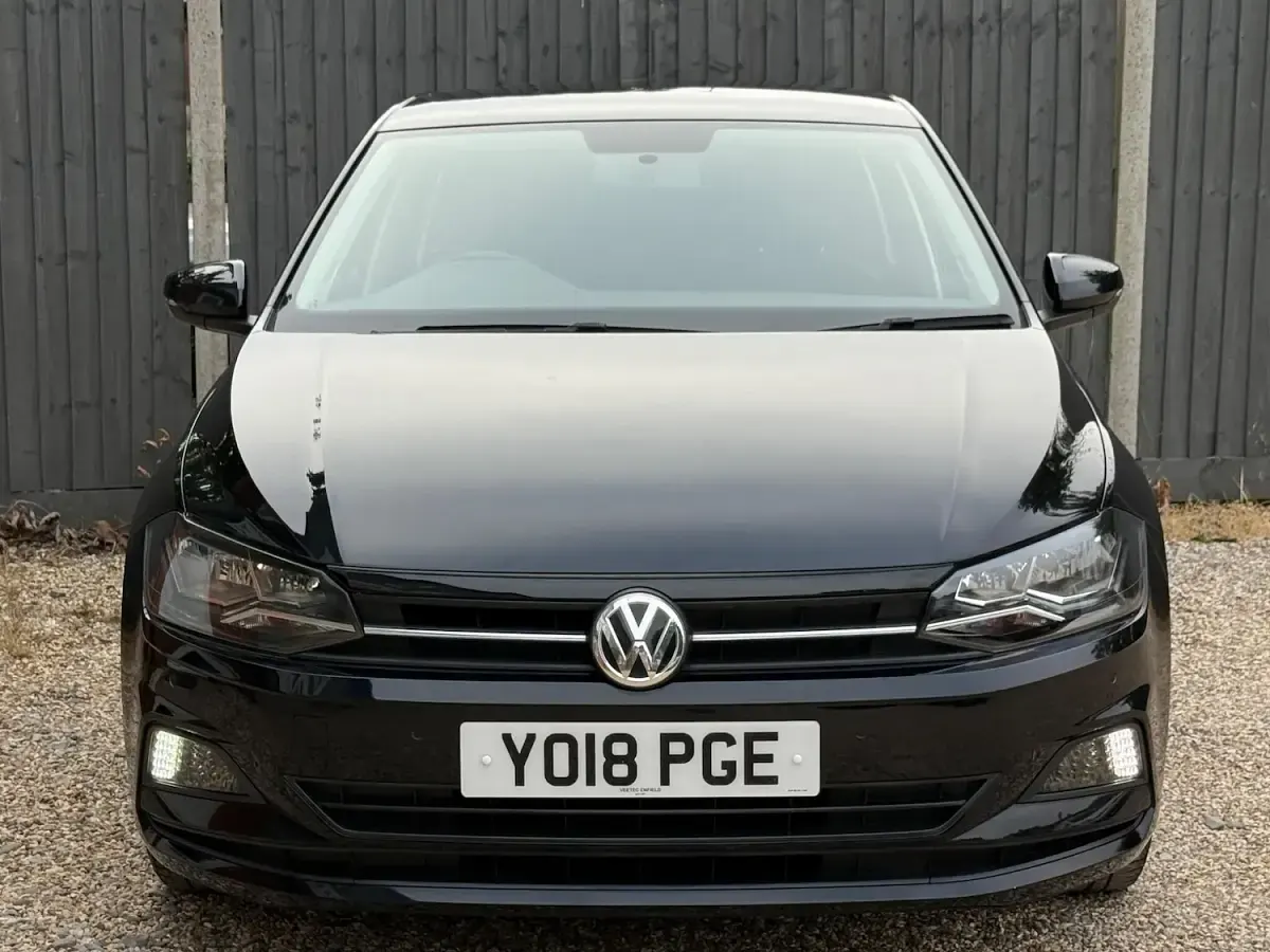 Used VW Polo SE 65 HP (47 kW) 2018 Black Hatchback