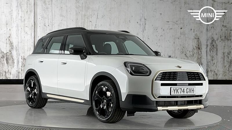 White Used 2025 Mini Countryman SUV | £31,997 (Fair price) - Image 1/4