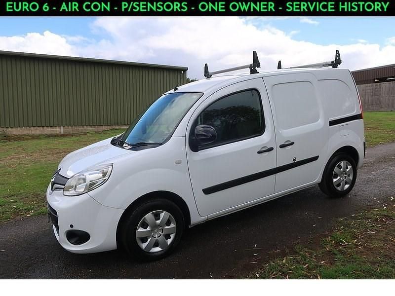 White Used 2019 Renault Kangoo Business MPV | £8,990 (Fair price) - Image 1/3