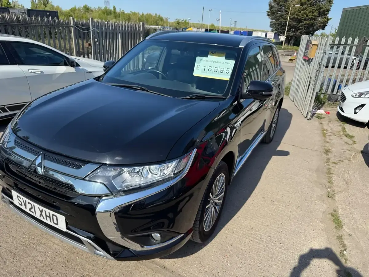 Used Mitsubishi Outlander P-HEV 2021 Black Estate