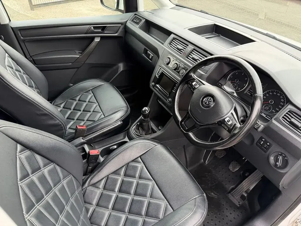Used VW Caddy Trendline 102 HP (75 kW) 2018 White MPV