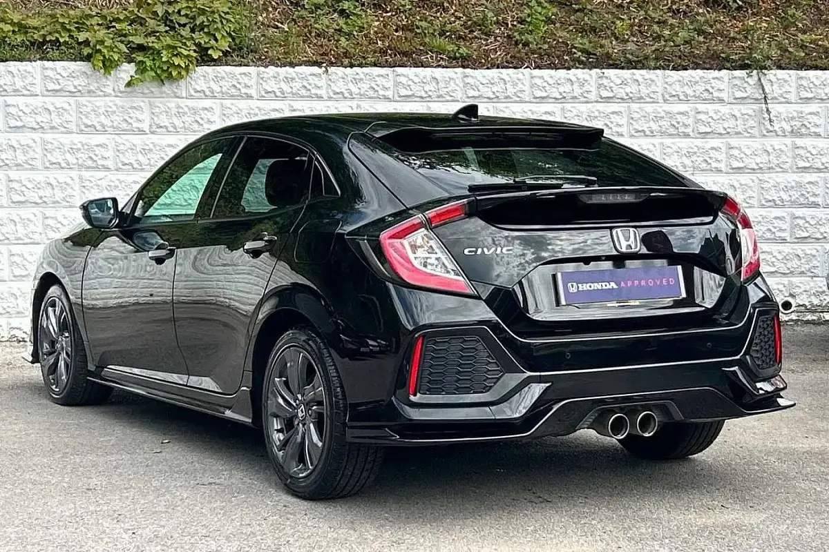 Used Honda Civic Sport 182 HP (133 kW) 2019 Crystal black Hatchback
