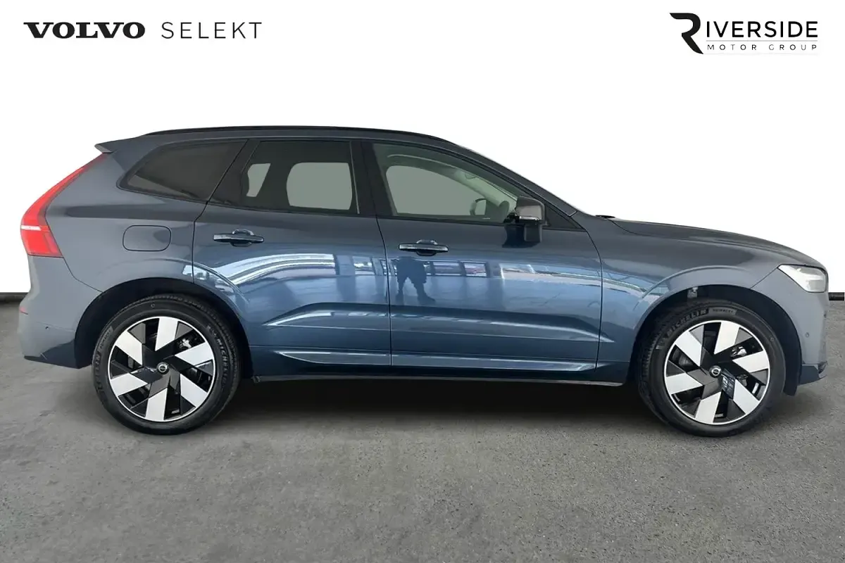 Used Volvo XC60 Ultra 455 HP (334 kW) 2025 Denim blue SUV