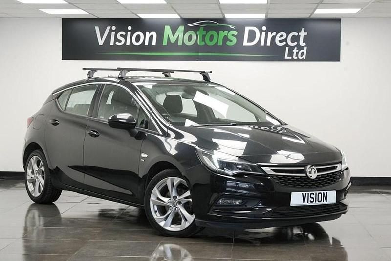 Black Used 2018 Vauxhall Astra SRi Hatchback | £5,240 (Fair price) - Image 1/1