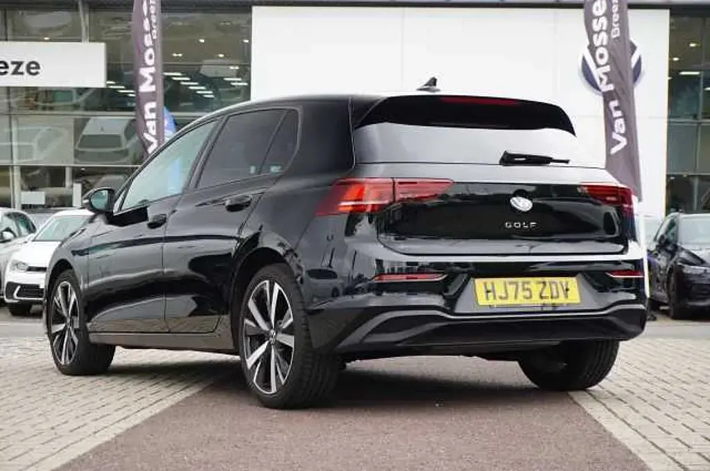 Used VW Golf VIII 115 HP (84 kW) 2025